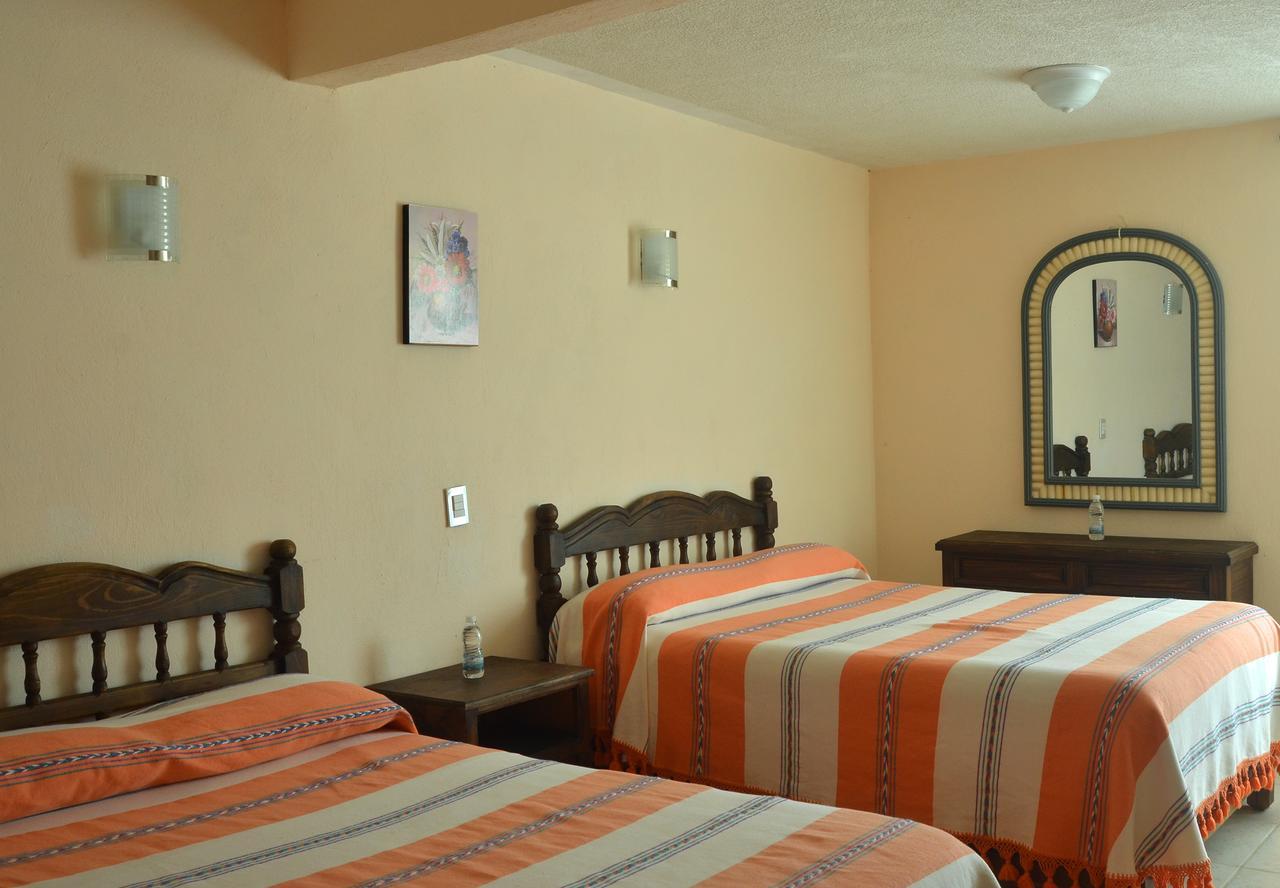 Hotel Restaurante Los Arcos Tlalpujahua de Rayón Esterno foto